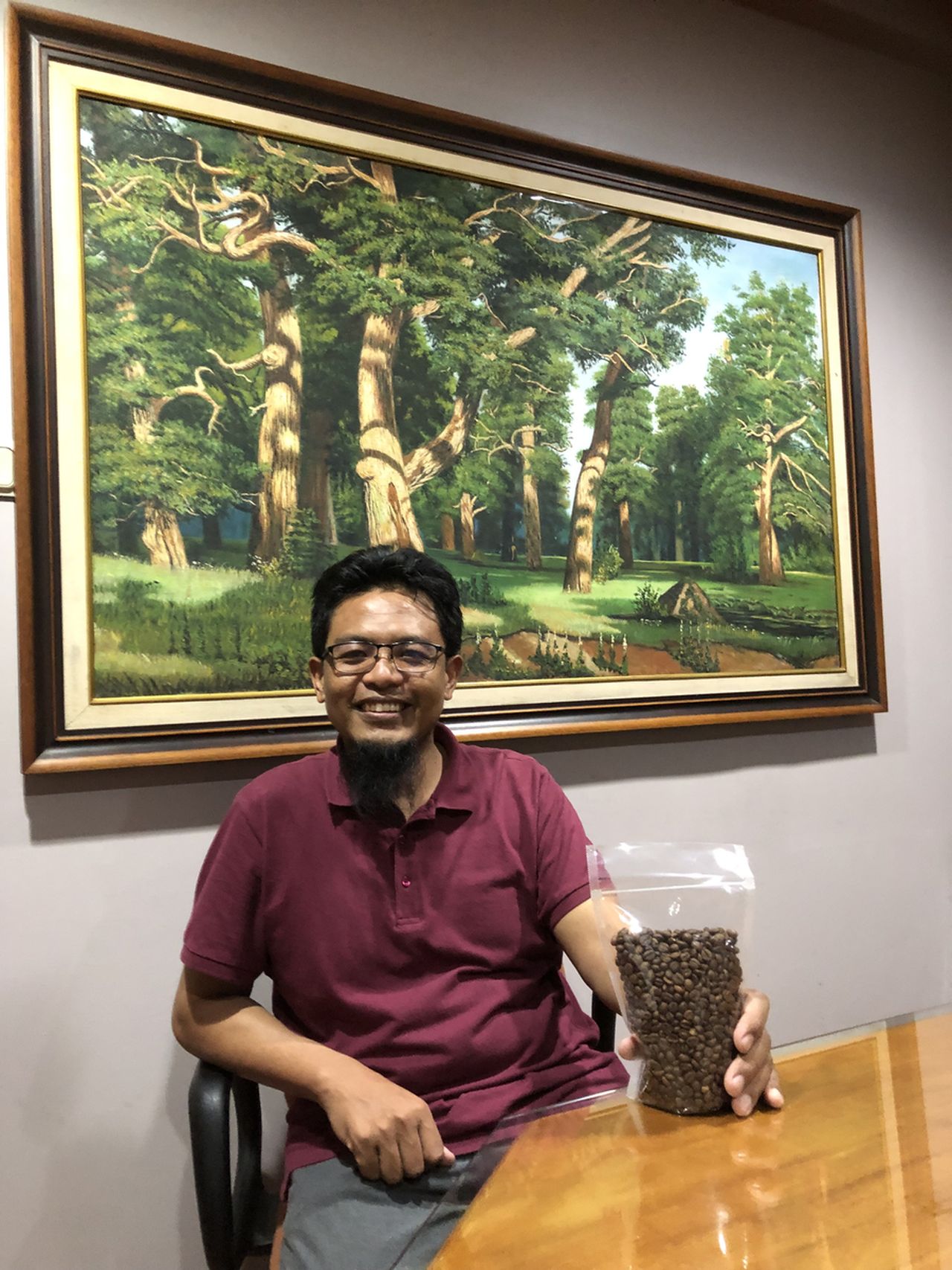 Suryono Mendigitalisasi Kopi Kayu Aro