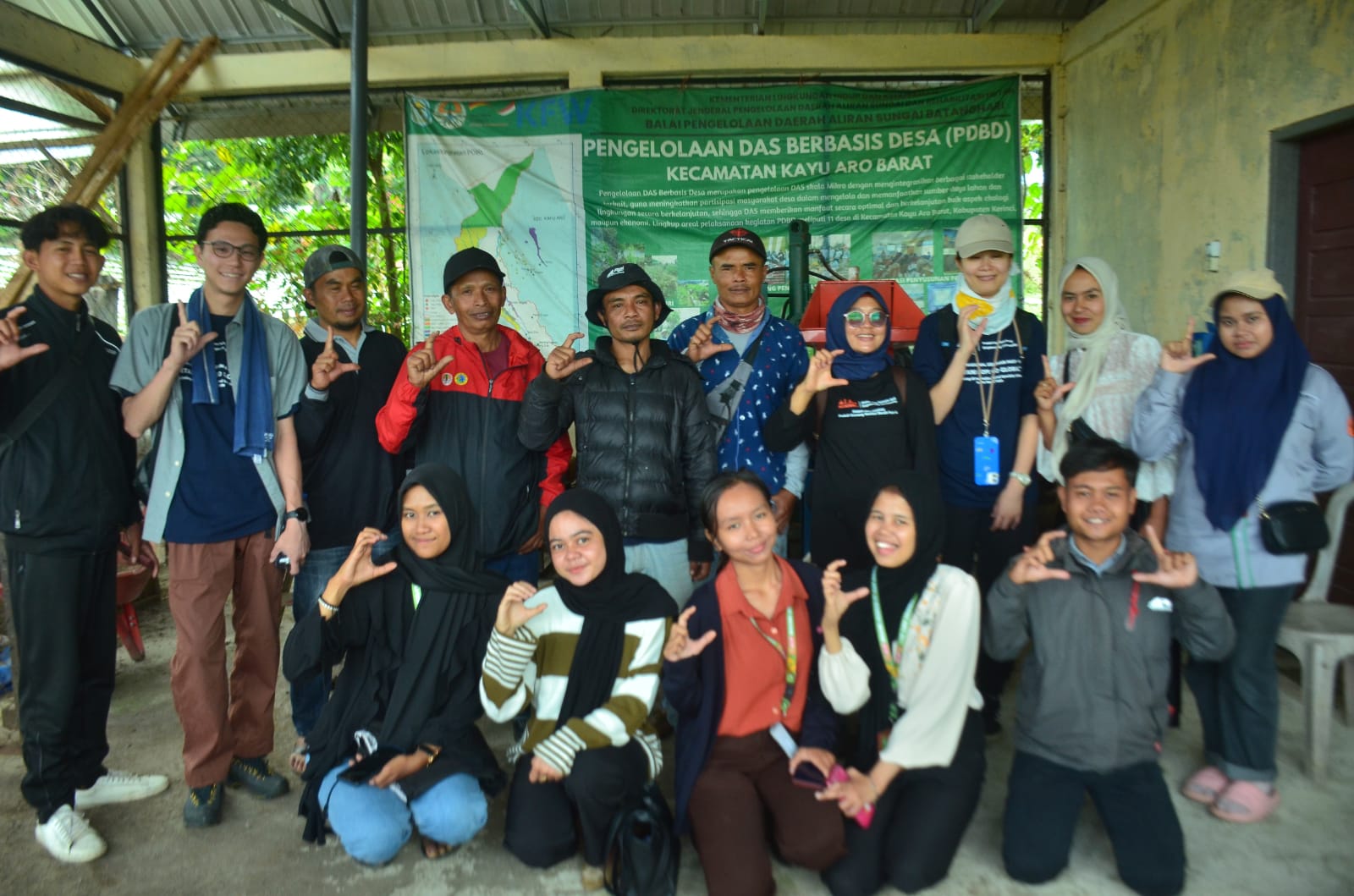 Pelatihan Pengelolaan Sampah di Kerinci: Meningkatkan Kapasitas Komunitas untuk Kelestarian Lingkungan