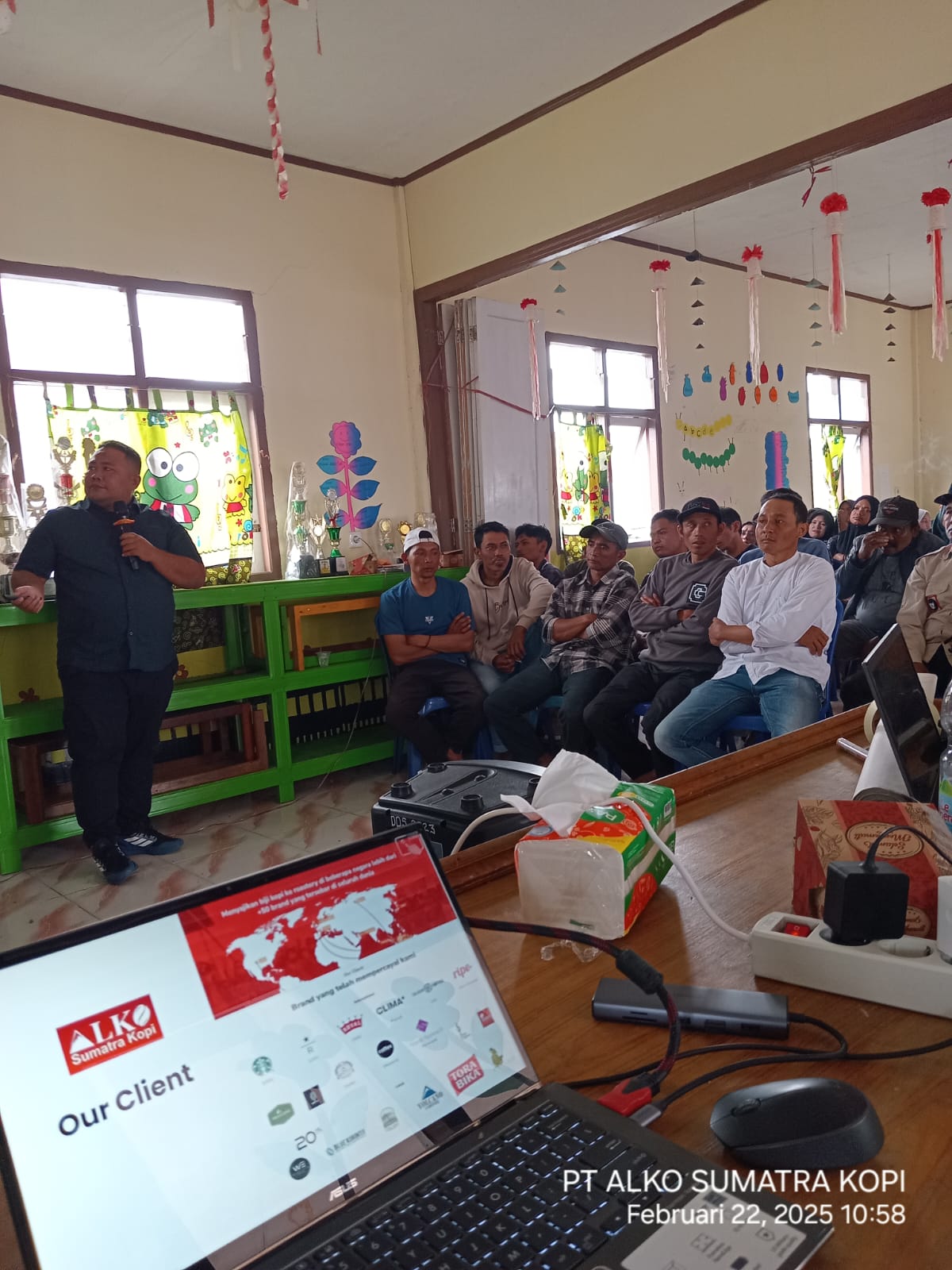 "Digitalisasi dan Blockchain: Meningkatkan Transparansi dalam Ekosistem Kopi Petani ALKO"