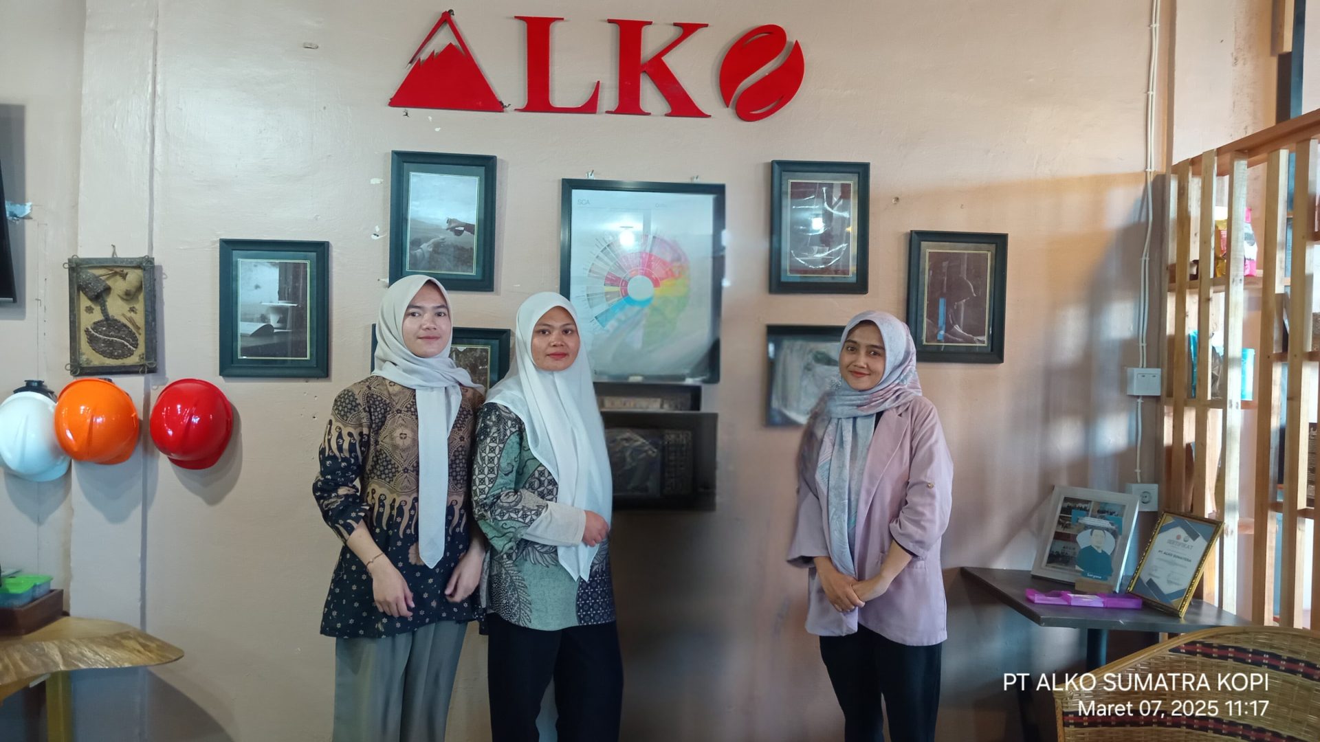 Internasional Women's Day: Perempuan dan Kopi – Peran Strategis dalam Rantai Nilai dan Manajemen Perusahaan