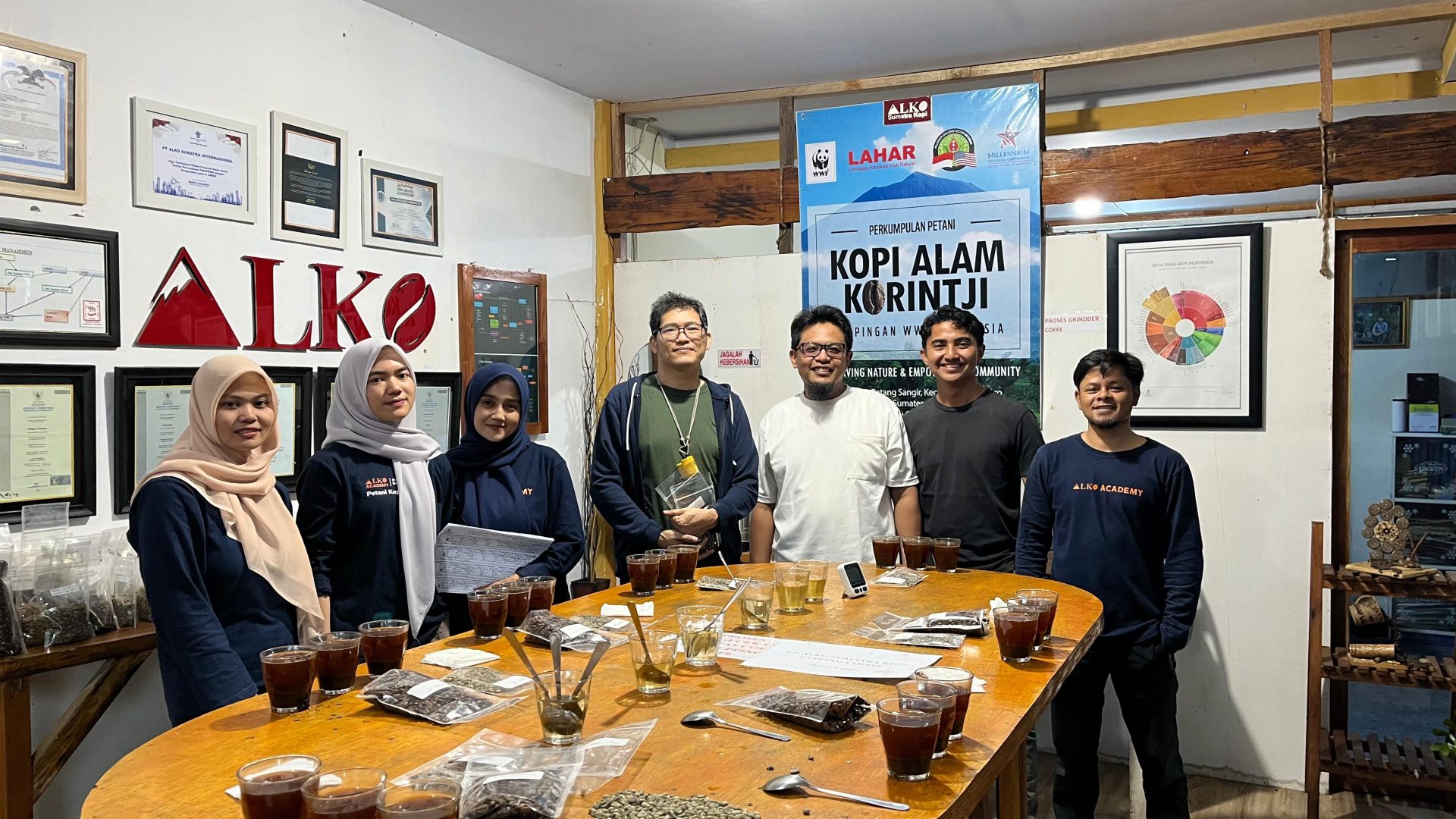 CEO Aung Nay Lin Htun Co., Ltd Kunjungi Kerinci, Realisasikan Kontrak Pembelian Kopi Kerinci Senilai USD 1,9 Juta