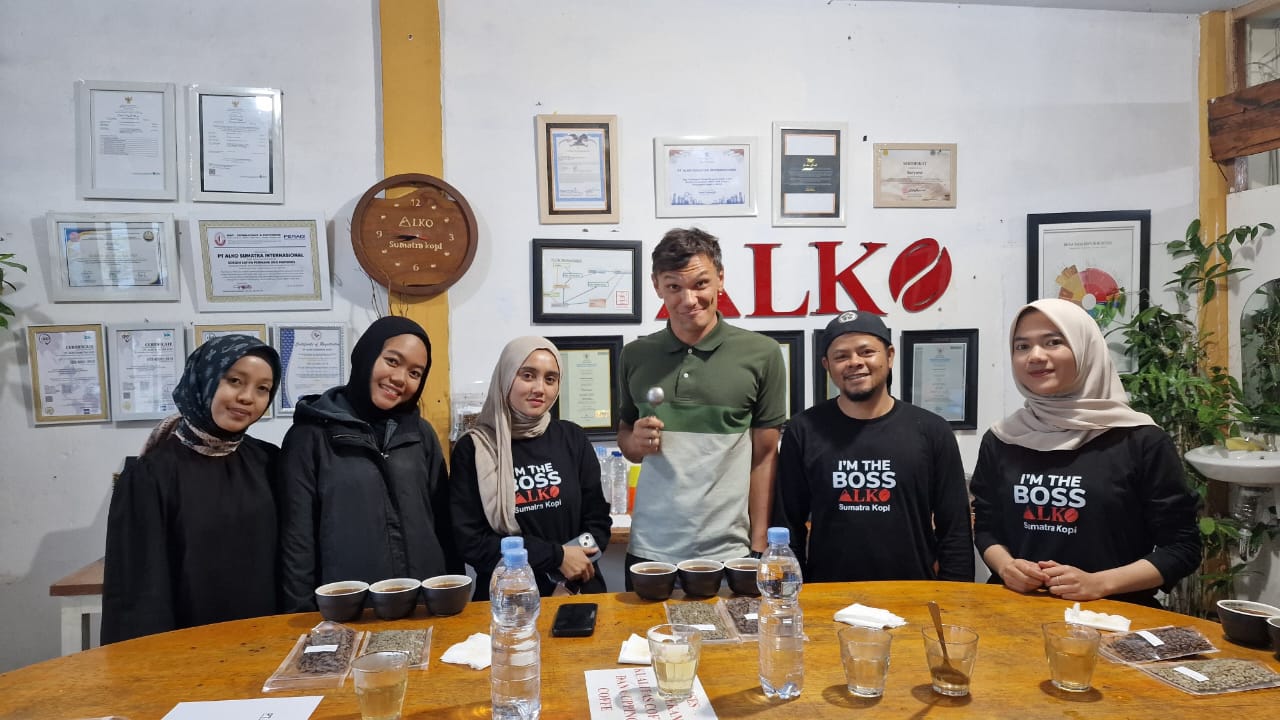 Rusia Kembali Beli Kopi ALKO: Pengiriman 13 Ton Arabika Kerinci Natural & Wet Hulled Aerob dan 1,5 Ton Arabika Minang Solok Selatan dan Lasi Marapi