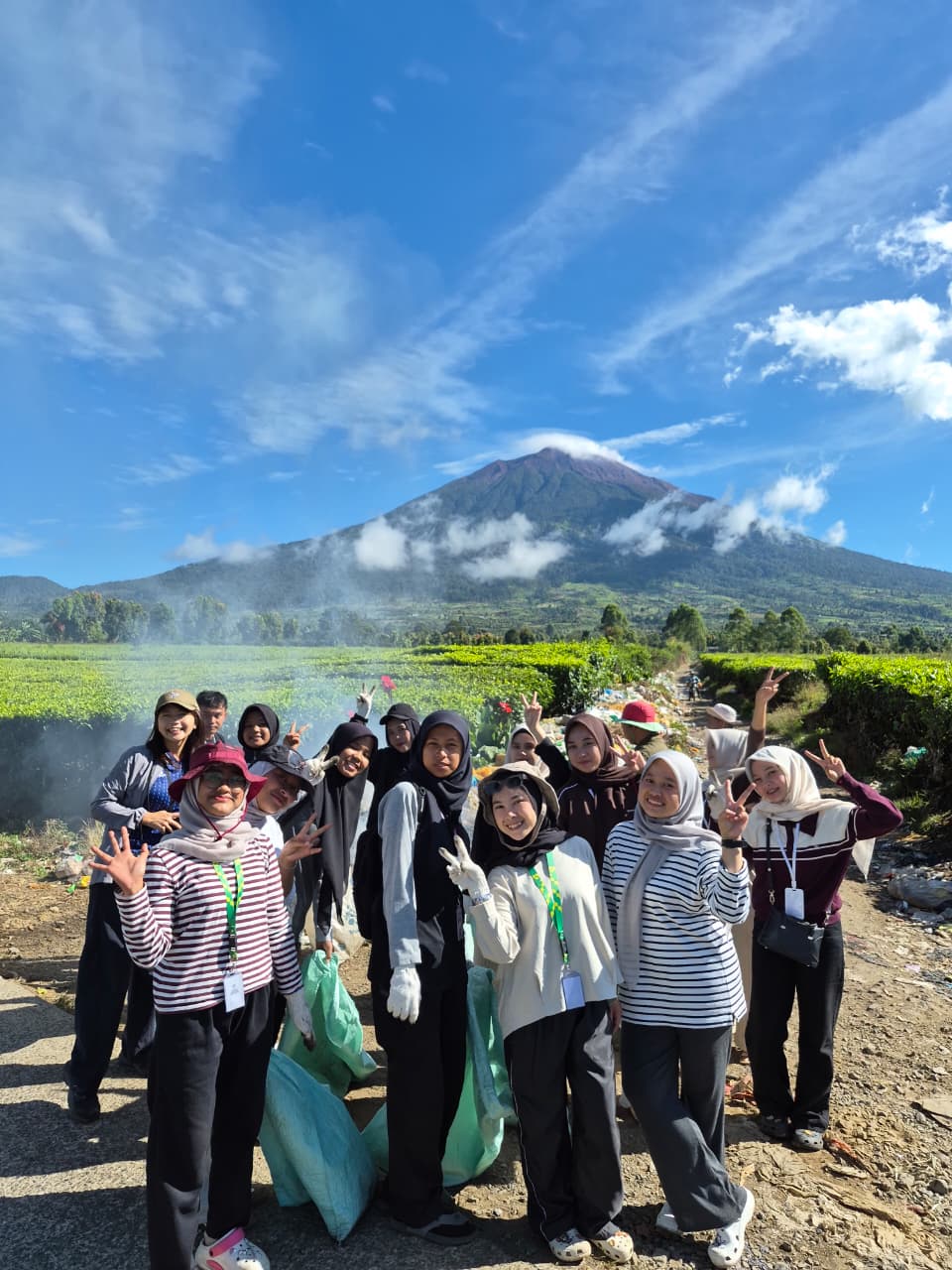Gotong Royong Jaga Kebersihan dan Wisata Kayu Aro, Semua Pihak Diajak Atasi Sampah