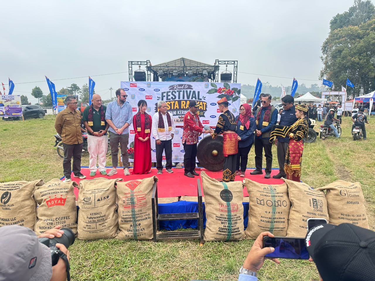 Festival Pesta Rakyat Petani Kerinci 2026 Perkuat Ekosistem Kopi dari Petani hingga Pasar Global